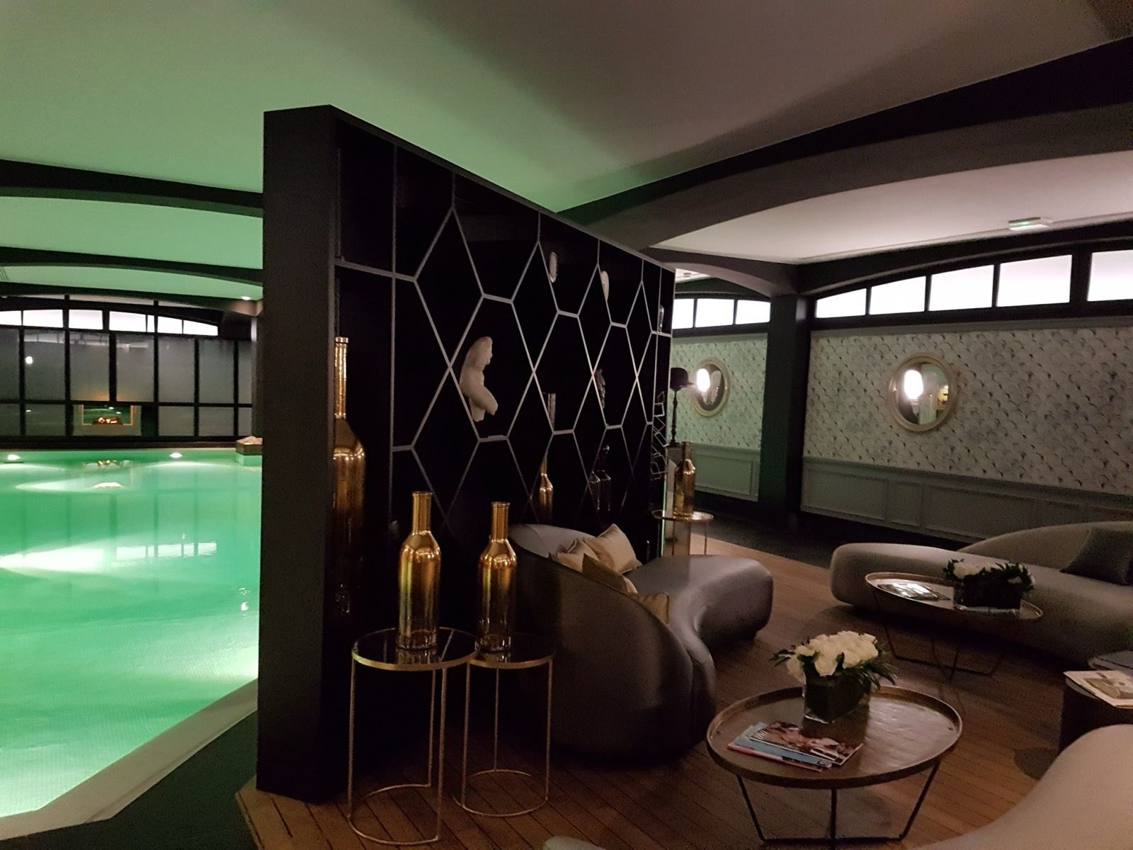 Spa Fouquet's — espace détente et piscine, Paris